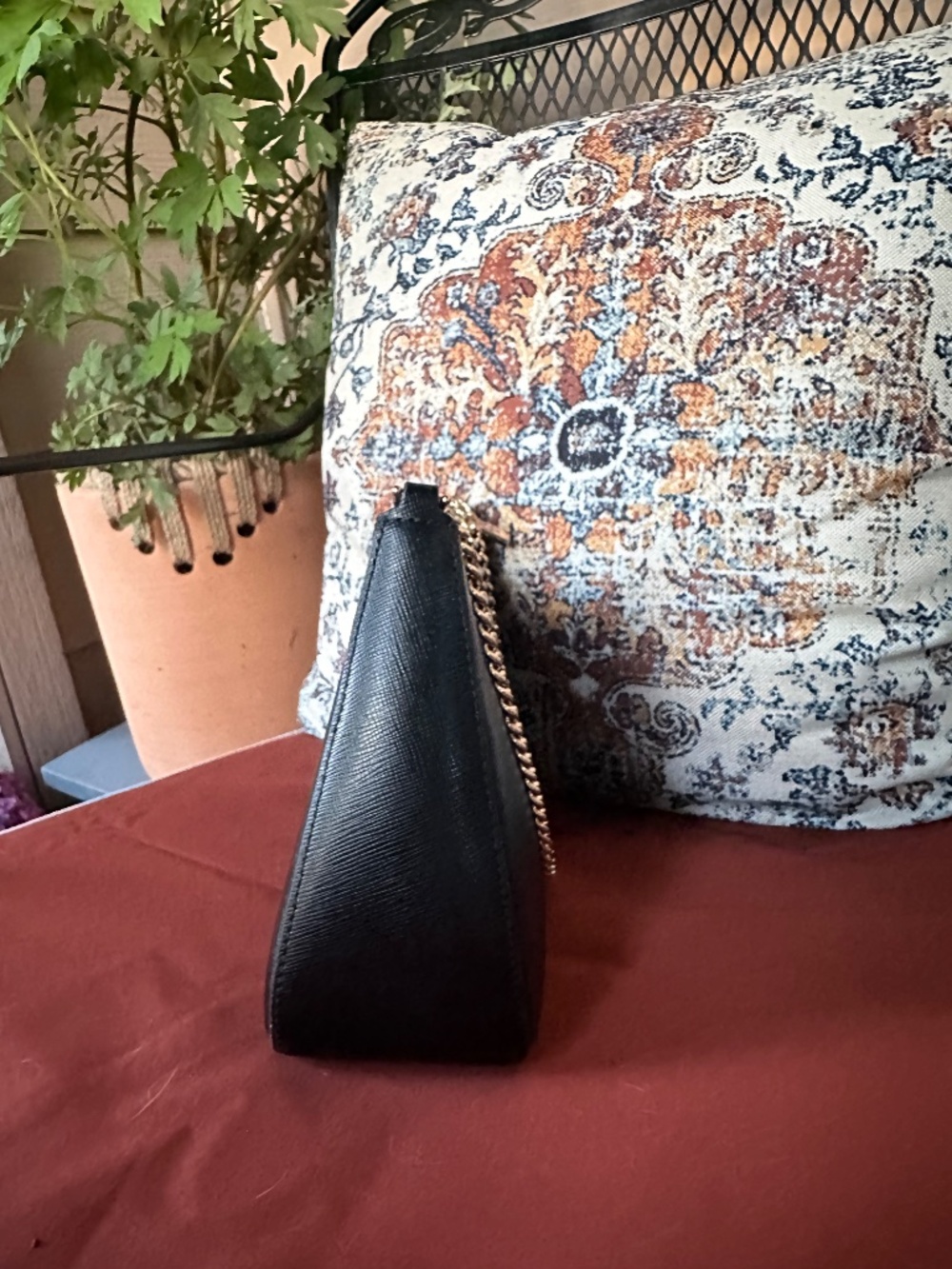 Kate spade Margot textured cross body - Picture 3 of 7